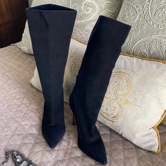 Never worn Sexy Brazil designer suede boots. - Picture 2 of 7